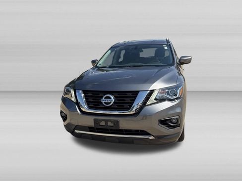 Used 2018 Nissan Pathfinder SV AWD/4WD image 8