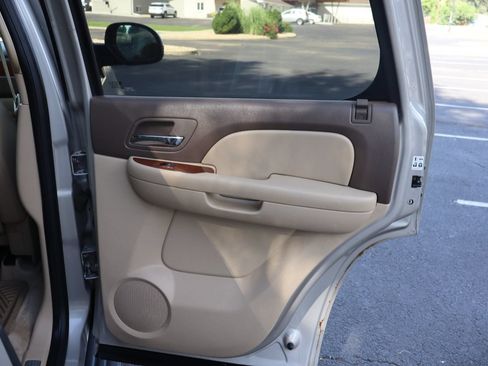 Used 2008 GMC Yukon SLT AWD/4WD image 25