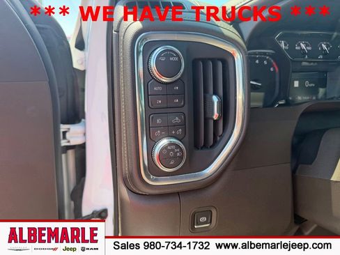 Used 2020 GMC Sierra 1500 SLT w/ SLT Premium Plus Package AWD/4WD image 17