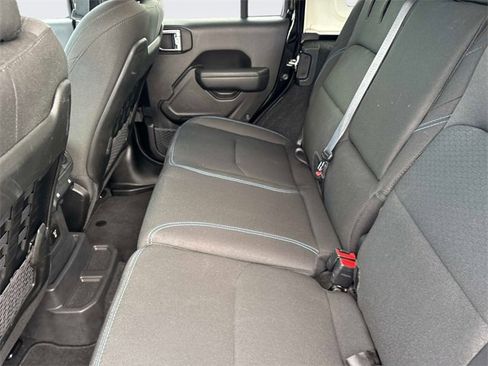 Used 2022 Jeep Wrangler Unlimited Rubicon 4xe image 18