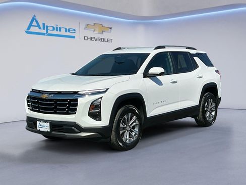 Used 2025 Chevrolet Equinox LT w/ Convenience Package II AWD/4WD image 1