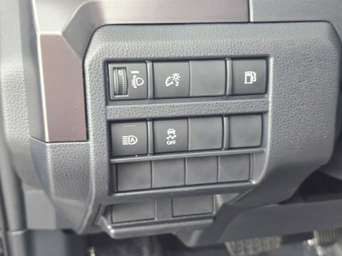 Certified 2025 Toyota 4Runner SR5 AWD/4WD image 23