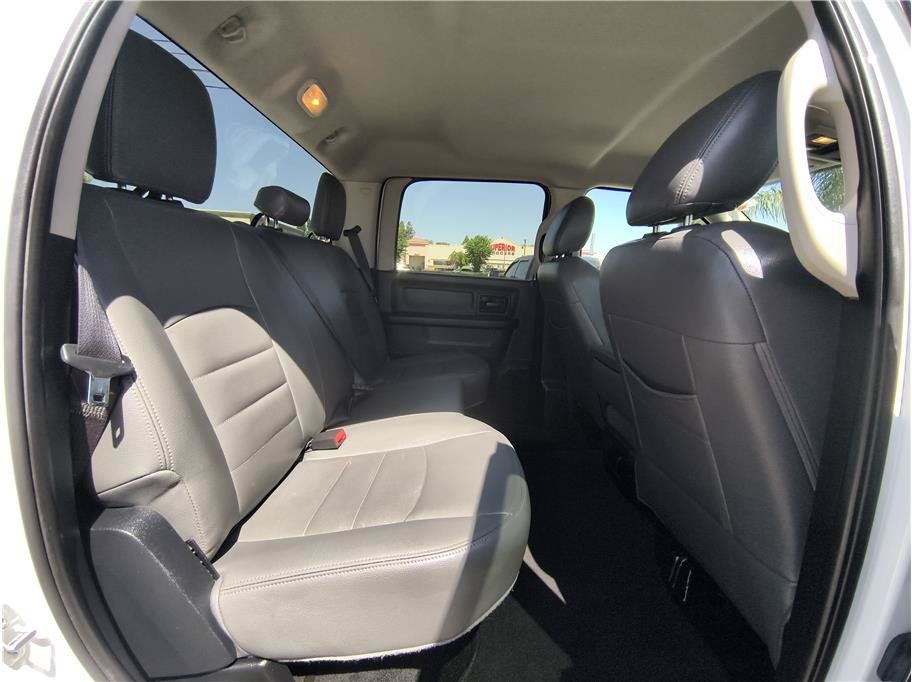 Used 2016 RAM 1500 Express RWD image 14