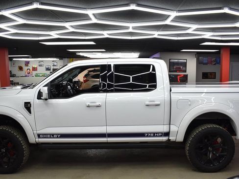 Used 2021 Ford F150 Lariat w/ Equipment Group 502A High image 8