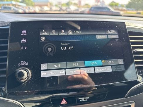 Used 2022 Honda Pilot Sport image 39