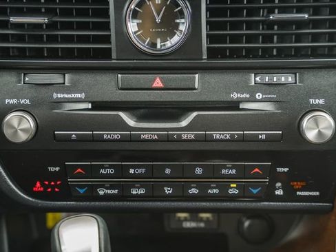 Used 2021 Lexus RX 350L FWD w/ Premium Package image 23