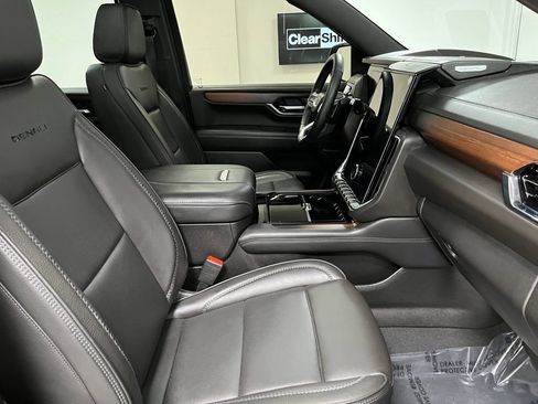 Used 2026 GMC Yukon XL Denali w/ Sun & Power Step Package AWD/4WD image 58