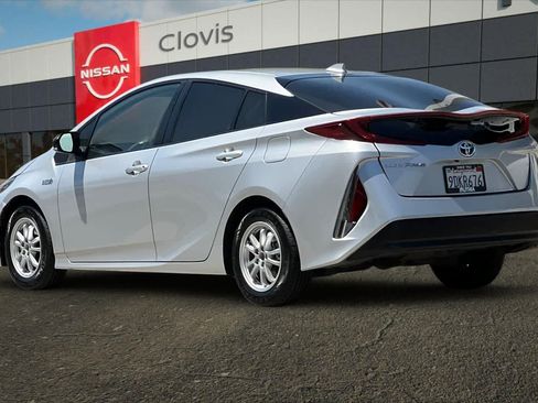 Used 2022 Toyota Prius Prime LE FWD image 7