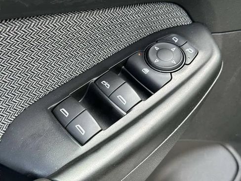 Used 2024 Chevrolet TrailBlazer LS FWD image 29