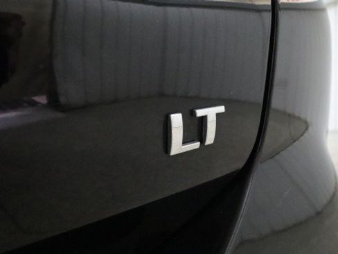 Used 2021 Chevrolet Equinox LT FWD image 24