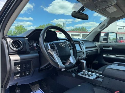 Used 2015 Toyota Tundra SR5 AWD/4WD image 14