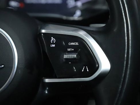 Used 2021 Jaguar F-PACE S image 37