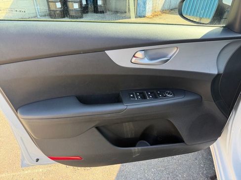 Used 2023 Kia Forte LXS FWD image 20