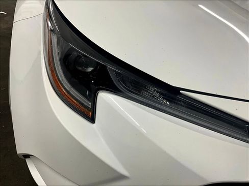 Used 2023 Toyota Corolla LE image 31