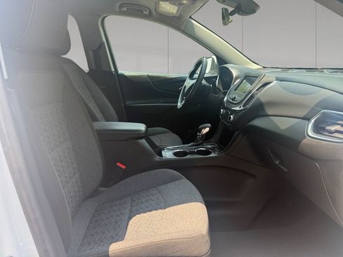 Used 2024 Chevrolet Equinox LT AWD/4WD image 17