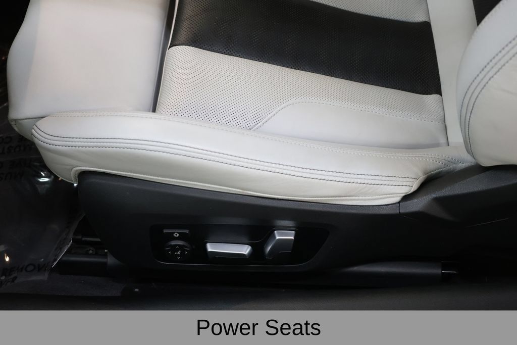 Used 2023 BMW M4 xDrive Competition AWD/4WD image 34