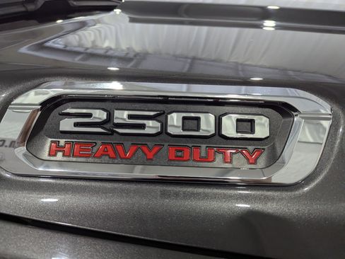 Used 2024 RAM 2500 Tradesman w/ Chrome Appearance Group image 7