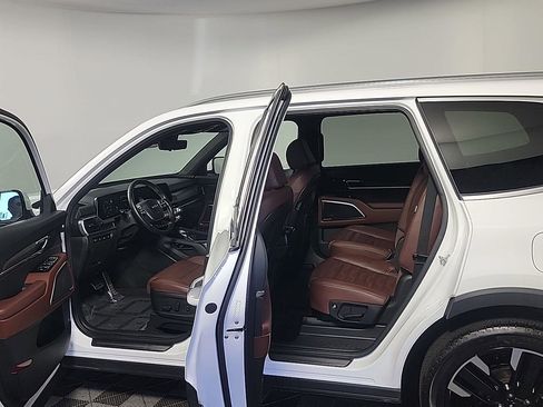 Used 2023 Kia Telluride SX Prestige AWD/4WD image 16