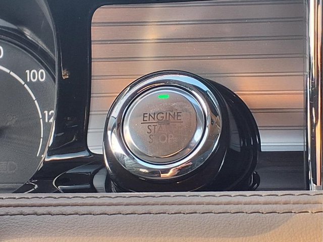 Used 2022 Lincoln Corsair AWD w/ Equipment Group 101A image 24