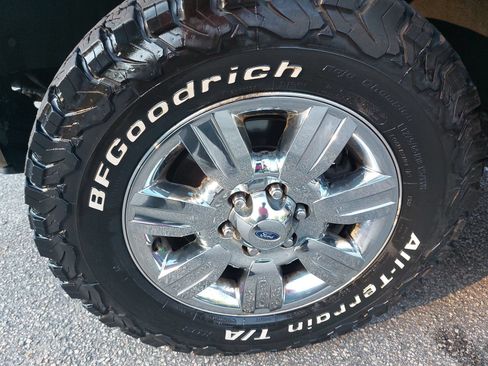 Used 2012 Ford F150 Lariat w/ Lariat Chrome Pkg AWD/4WD image 33