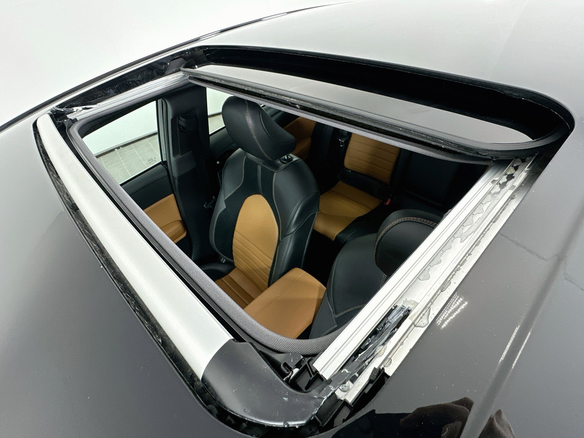 Used 2022 Toyota Avalon Touring w/ Advanced Safety Package FWD image 22