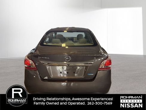Used 2013 Nissan Altima 2.5 S FWD image 4