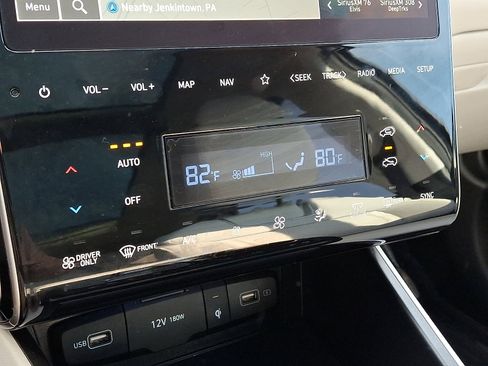 Used 2024 Hyundai Tucson Limited image 17