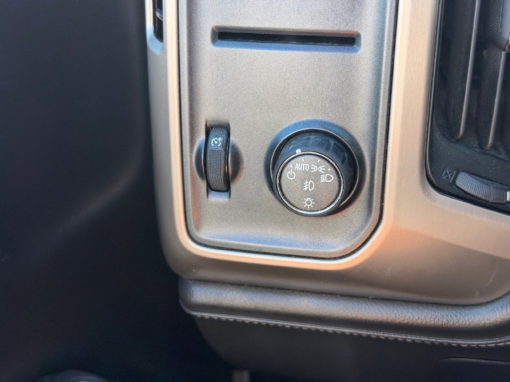 Used 2018 GMC Sierra 1500 Denali RWD image 25