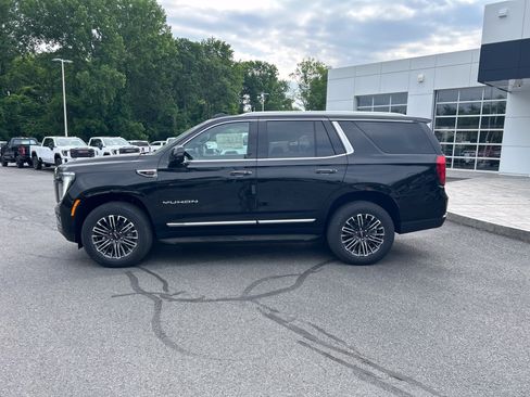 New 2026 GMC Yukon Elevation AWD/4WD image 2