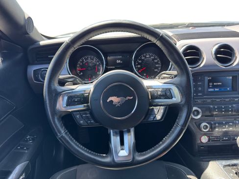 Used 2017 Ford Mustang Coupe RWD image 13