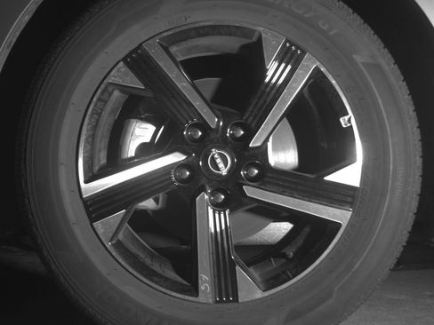 Used 2025 Nissan Sentra SV image 12