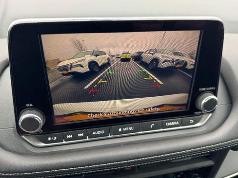 Certified 2025 Nissan Rogue S FWD image 20