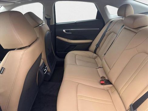 New 2025 Hyundai Sonata Limited image 16