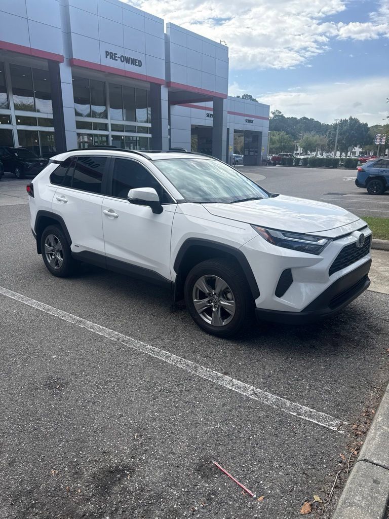 Used 2024 Toyota RAV4 XLE w/ Convenience Package AWD/4WD image 2