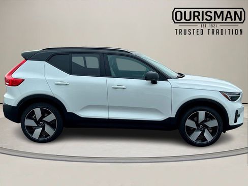 New 2026 Volvo EX40 Plus w/ Climate Package image 2