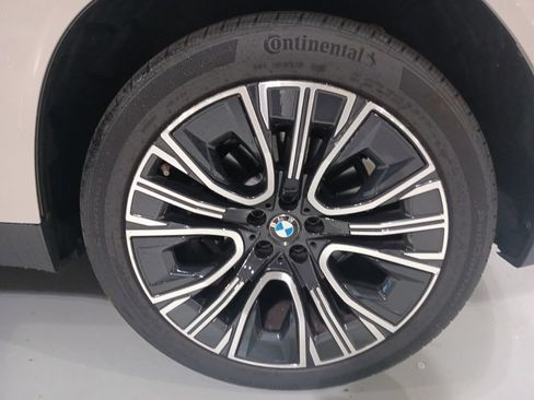 Used 2025 BMW X3 xDrive30i AWD/4WD image 18