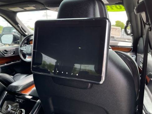 Used 2019 Lincoln Navigator L Reserve AWD/4WD image 39