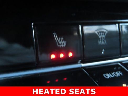 Used 2025 Chevrolet Equinox LT image 4