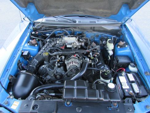 Used 2000 Ford Mustang GT RWD image 22