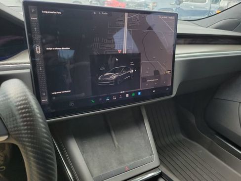 Used 2022 Tesla Model S Plaid AWD/4WD image 16