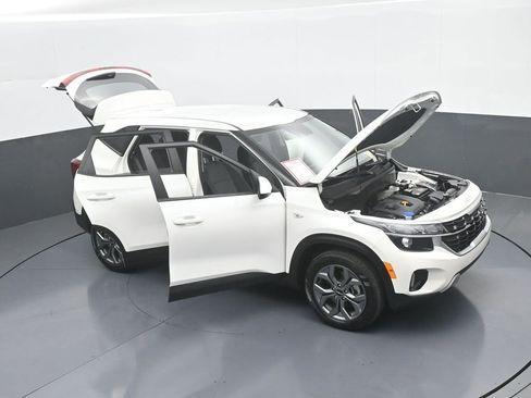 Used 2024 Kia Seltos LX image 68