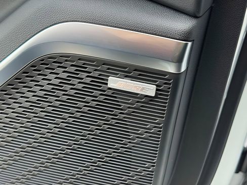New 2026 Buick Enclave Preferred w/ LPO, Floor Liner Package FWD image 10