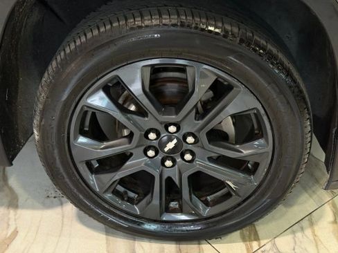 Used 2019 Chevrolet Traverse RS image 33