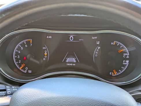 Used 2021 Jeep Grand Cherokee Laredo X image 26