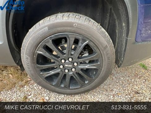 Used 2023 GMC Acadia SLT w/ Elevation Edition AWD/4WD image 5