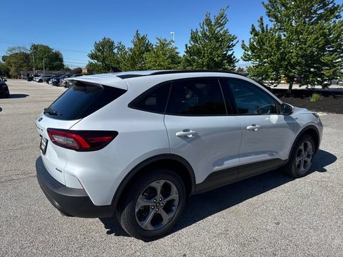 Used 2025 Ford Escape ST-Line Select AWD/4WD image 5