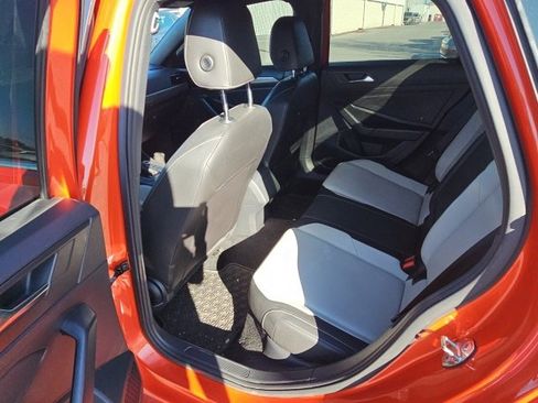 Used 2019 Volkswagen Jetta R-Line image 12