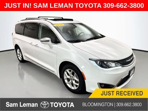 Used 2020 Chrysler Pacifica Limited FWD image 1