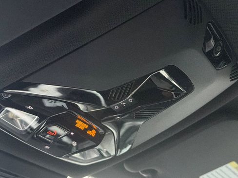 Certified 2025 BMW X1 xDrive28i w/ Premium Package image 20