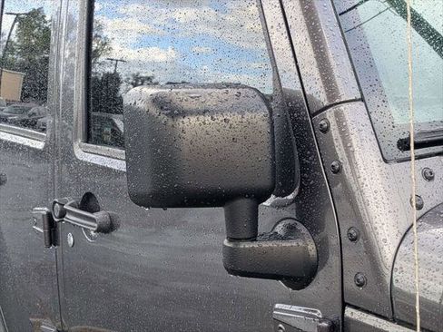 Certified 2016 Jeep Wrangler Unlimited Rubicon image 10